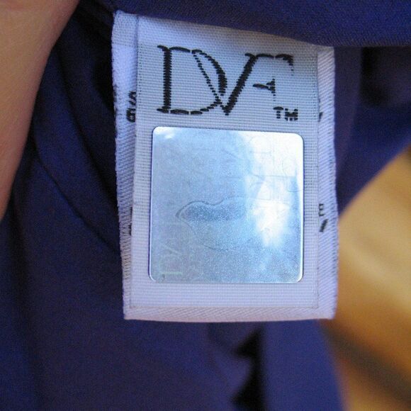 Diane Von Furstenberg DVF 3/4 Sleeve Sheath Dress - Picture 9 of 11